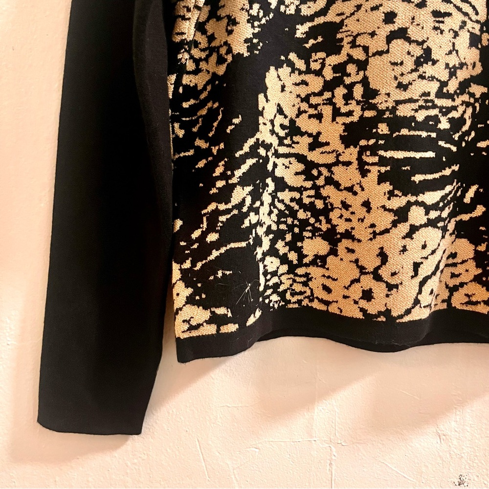 🆕 gold metallic & black abstract animal print sweater with rhinestone neckline - Picture 7 of 13